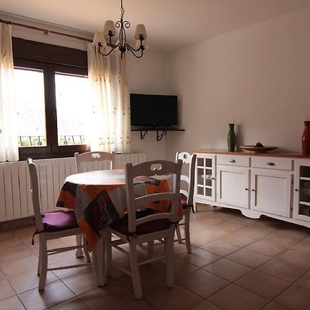 Apartamentos Barrena Альбаррасин Номер фото