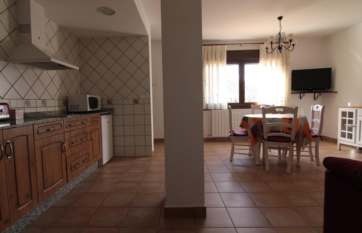 Apartamentos Barrena Альбаррасин Экстерьер фото